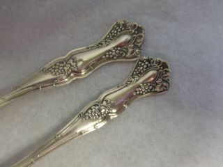 1847 ROGERS VINTAGE GRAPE 1904 SILVERPLATED MASTER BUTTER KNIFE & SUGAR SPOON NM 2