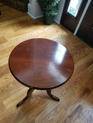 Bombay Company Accent Side Table Cherry Brown Vintage Three Leg Round Top 3