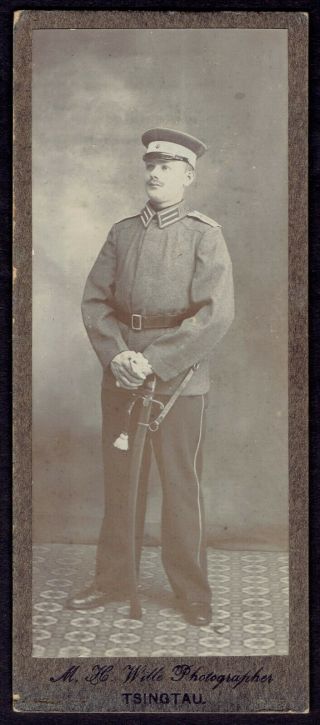 Cabinet Photo German Soldier With Saber,  Phot.  M.  H.  Wille Tsingtau Rare (4530)