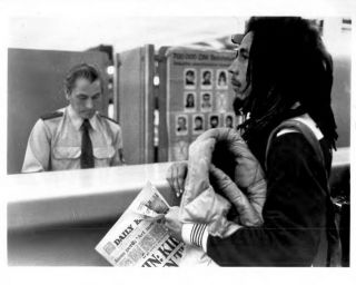 (79) Bob Marley Rare 1976 8x10 " German Airport B&w Publicity Photo