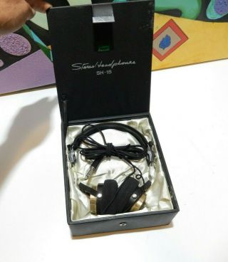 Rare Vintage Sansui Sh - 15 Stereo Headphones In Case Use.  Y Dont See This