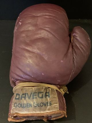 Vintage 1930s Davega Golden Gloves Fight Leather Boxing Gloves Rare