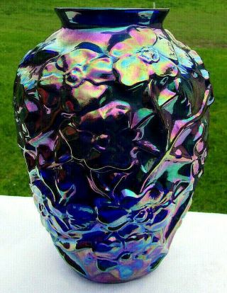 Fenton Cobalt Blue Carnival Glass Dogwood Vase 7.  25 " H Rare