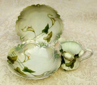 Rs Germany Vintage Porcelain Creamer And Two Berry Bowls