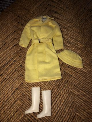 Vintage Barbie 1964 " Stormy Weather " 949 Yellow Raincoat Outfit