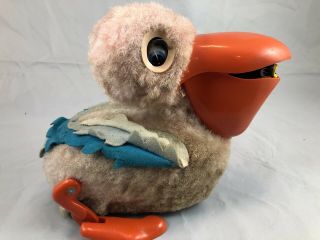 ULTRA RARE VINTAGE YONEZAWA PELICAN AND FISH JAPAN BATTERY OPERATED TIN TOY 2