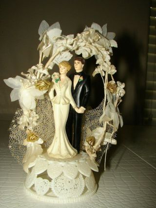 Vintage Wilton Ceramic Blonde Bride & Groom Wedding Cake Topper 50 