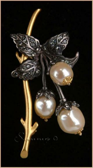 Rare Joan Rivers Gold W Pearl & Caviar Crystal Flower Pin
