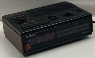 Vintage Sony Dream Machine Alarm Digital Clock Radio Wood Grain Icf - C4w 1980 