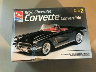 Vintage Amt 1/25 Scale 1962 Chevy Corvette Convertible Model Kit