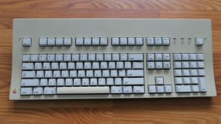 Rare Vintage Apple Macintosh M0115 Extended Keyboard