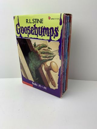 Rare Goosebumps Box Set Series 1 - 4.  R.  L.  Stine 1992 Slip Case