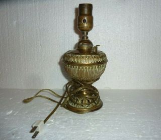 Vintage Small B&h Brass Oil Lamp Converted To Electric S - 47b