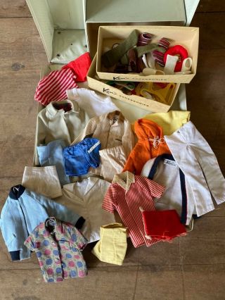 Vintage 1961 Mattel Ken Doll Case with Variety of Clothing and Accessories 3