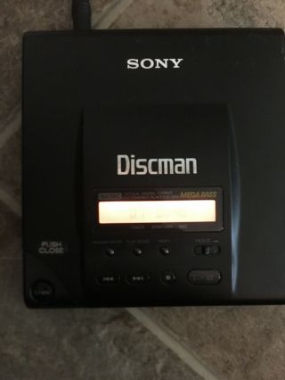 Sony Discman D - 303 Rare.  Parts Portable Cd Player
