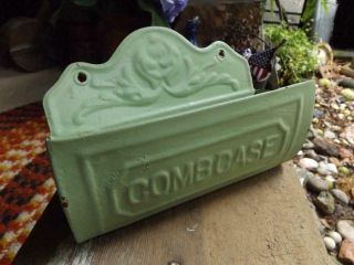 Primitive Vintage Tin Wall Mount Combcase Comb Brush Holder Shabby Deco Green