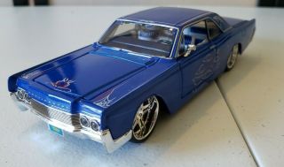 Maisto 1966 Lincoln Continental 1/26 Scale Diecast Car Blue Pro Rodz Rare