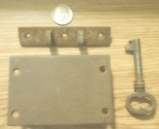 Fl95 - Antique Half Mortise Chest/trunk Lock - All Steel W/steel Key