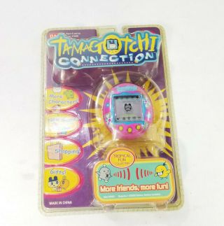 Tamagotchi Connection V2 Nib Bandai 2005 Rare Virtual Pet Pink Tropic