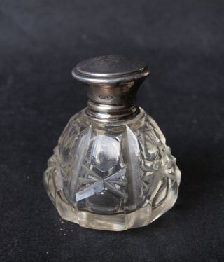 Small Antique Silver Top Cut Glass Perfume Bottle,  London 1901