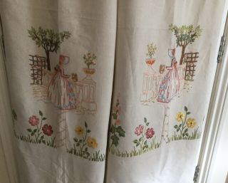 Fabulous Vintage Linen Hand Embroidered Crinoline Lady Curtain Rare