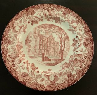 Rare Harvard University 1941 Red Wedgwood Plate Stoughton Hall And The Pump