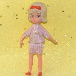 Hasbro 1965 Dolly Darlings Shary Takes A Vacation Hat Box Doll Molded Head
