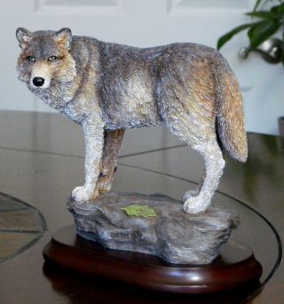 Rare Tim Wolfe Twice Signed Artist Proof Ap/1 Wolf Sculpture " On The Hunt "