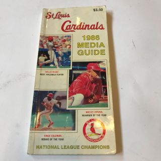 Rare 1986 St.  Louis Cardinals Team Signed Media Guide With 37 Signatures