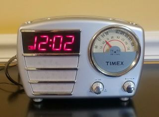 Timex Retro Silver Am/fm Alarm Clock Radio W/ Battery Back - Up Model T247s