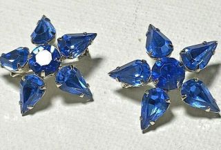 Vintage Rare Find Five Star Flower Pronged Bright Blue Crystal Brooch Pin Pair