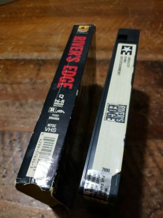 River ' s Edge VHS 1987 Embassy Cult Rare Keanu Reeves Crispin Glover HTF 2