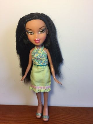 Very Rare Bratz 2007 Jade Hot Summer Dayz With Outfit & Shoes Asian -