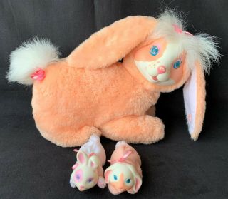 Hasbro 1992 Vintage Bunny Surprise Mom & Two Babies Peach White Rabbit Plush
