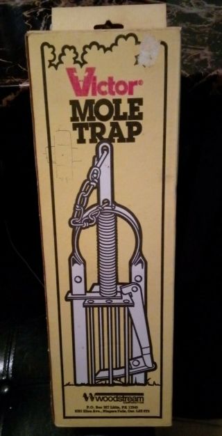 Vintage Victor Mole Trap Plunger Style Made In Usa.