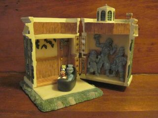 Rare Disney Haunted Mansion Resin Hinged Box With Goofy & Ghost Figure In Buggy