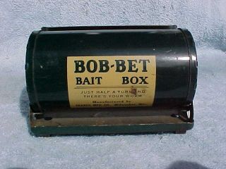 Vintage Bob - Bet Bait Box Frabill Mfg.  Milwaukee Wis.  Worm Fishing Bait Container