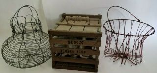 Vintage Primitive Wooden Slats Egg Crate Box Carrier & 2 Wire Gather Baskets
