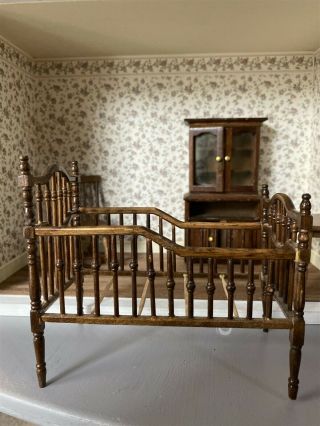 Vintage Dollhouse Furniture – Baby’s Room