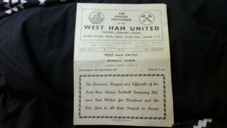 West Ham Utd V Ipswich - 25/12/57 - Vic Keeble = Rare =