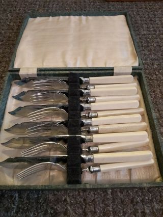 Boxed Set Of 6 Vintage Chromium Plated Fish Knives And Forks.