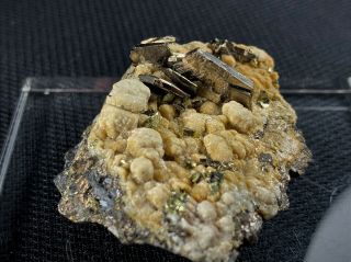(6cm - 108g) Rare Pyrrhotite On Mica - Weilasituo Mine,  Inner Mongolia,  China