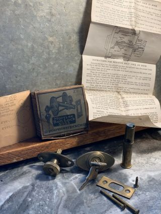 Rare One Of A Kind Old Stock Independent Lock Co Locks And Keys Orignal Box