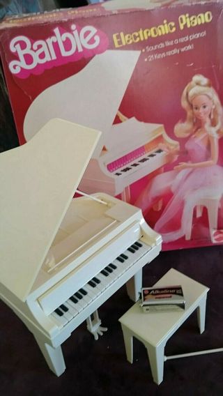 Vintage Barbie 1981 Electronic Piano & 1982 Dream Bed