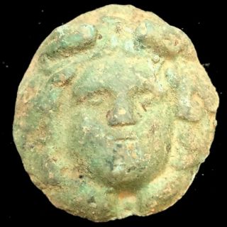 Rare Roman Period Bronze AppliquÉ With A Female Bust - 200 - 400 Ad