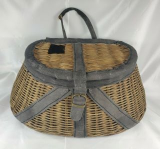 Fish Creel Fly Fishing Wicker Basket With Handle And Measurement Markings On Top