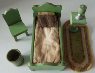 Strombecker Vintage 1930’s Dollhouse Green Bedroom Set Bed Rug Table Lamp More