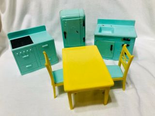 Vintage Renwal Dollhouse Furniture Kitchen Table And Appliances