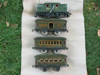Ives No.  30 O - Gauge Windup 0 - 4 - 0 Locomotive & 3 Passenger Cars - 1920 