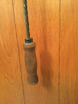 Unique Vintage? butterfly Wire Carpet Rug Beater w/ Wood Handle 27 